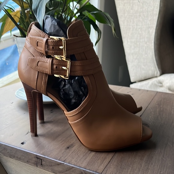 Michael Michael Kors brown heeled pumps size 7 - Picture 2 of 8